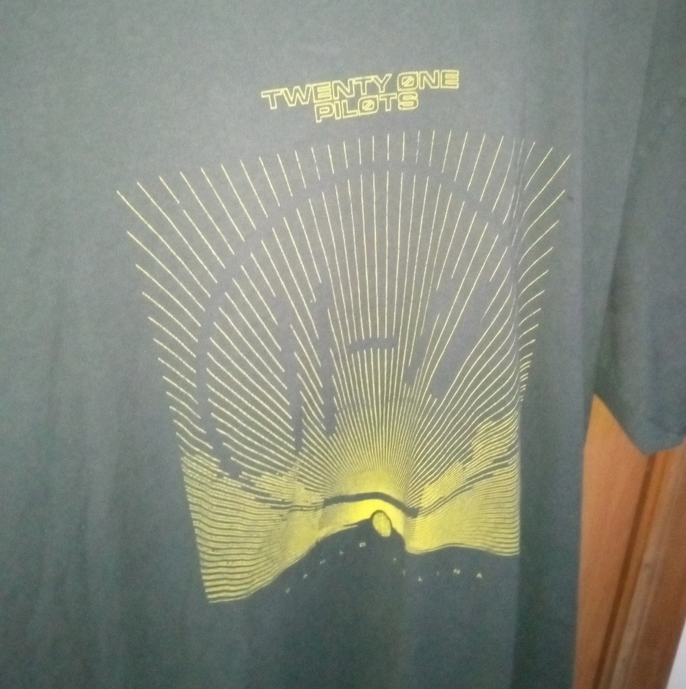21 pilots shirt